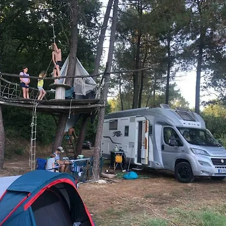 Ecoclub مكان تخييم فارنا